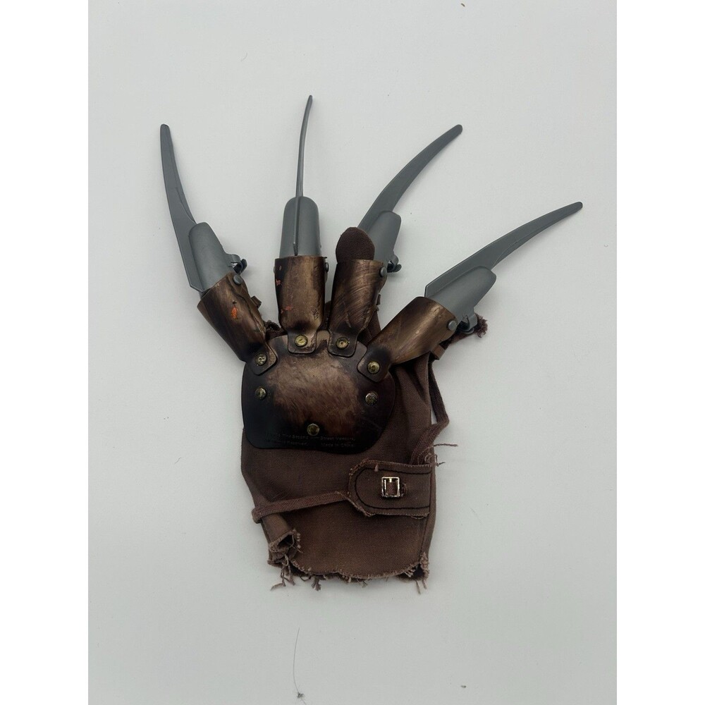 nightmare on elm street 1984 the second elm street venture glove